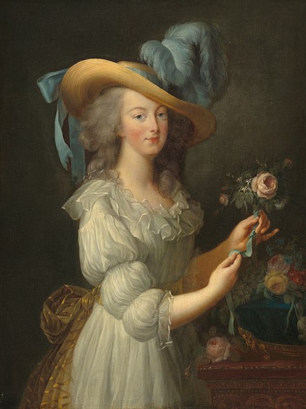 Marie-Antoinette-chemise-à-la-reine