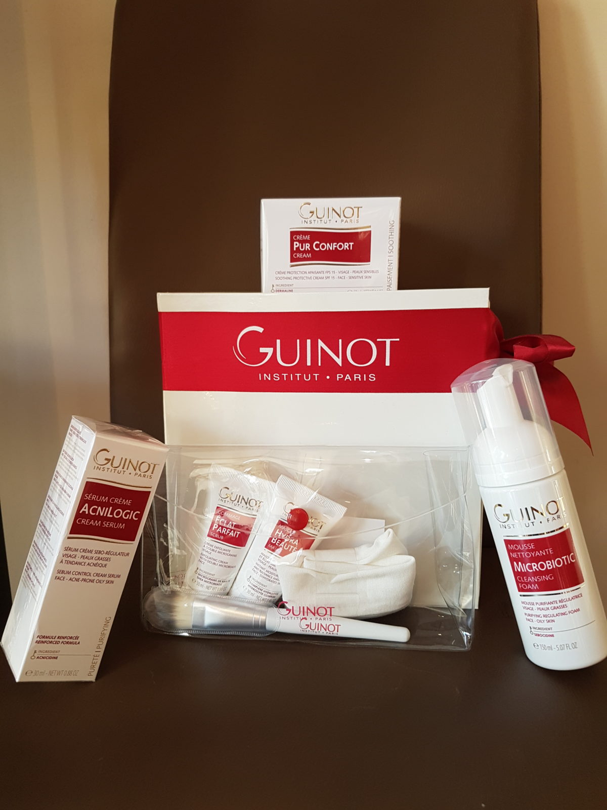 Produits de cosmétique de la marque Guinot.