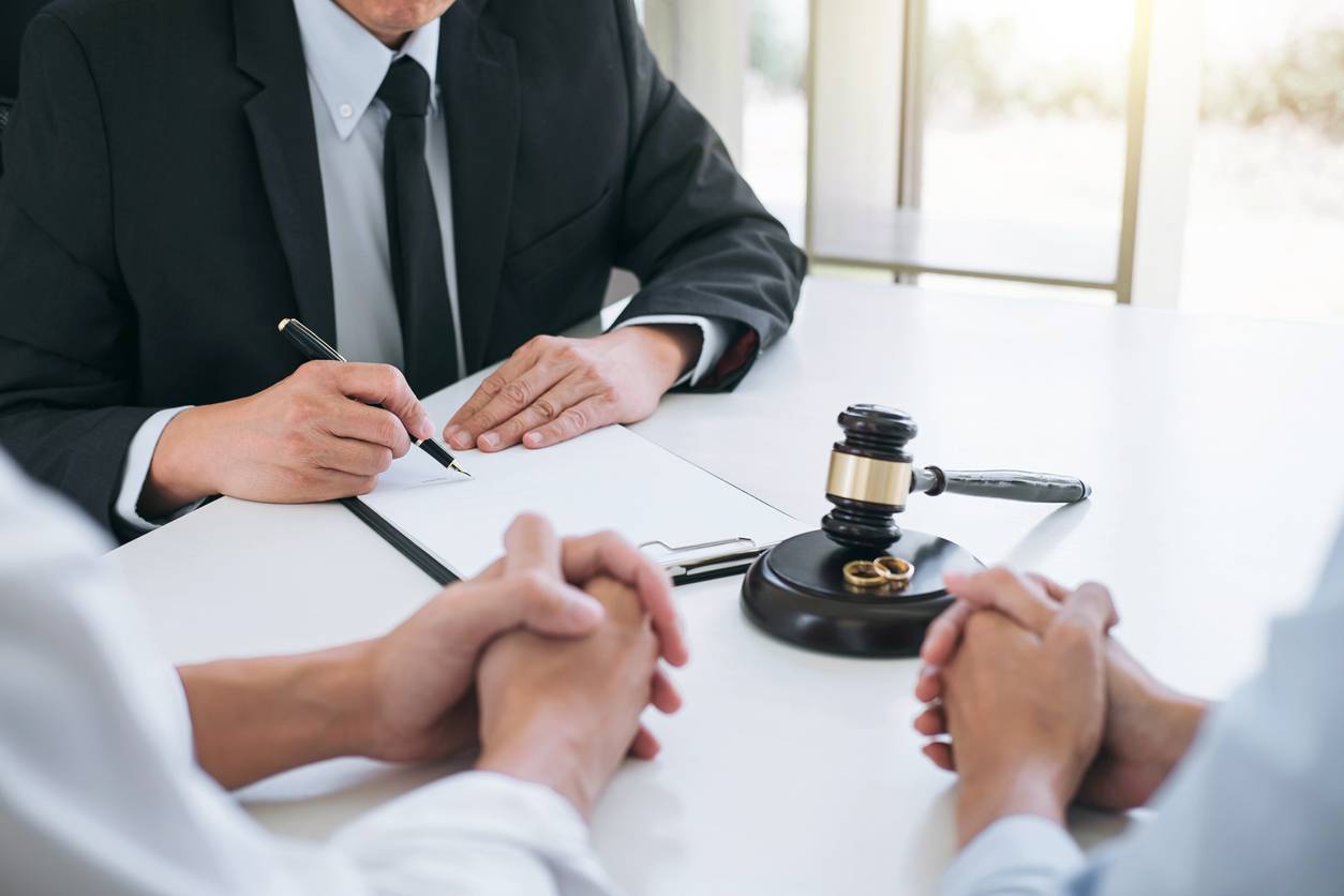 Divorce par consentement mutuel : une procédure rapide et facile grâce à l'aide d'un avocat spécialisé