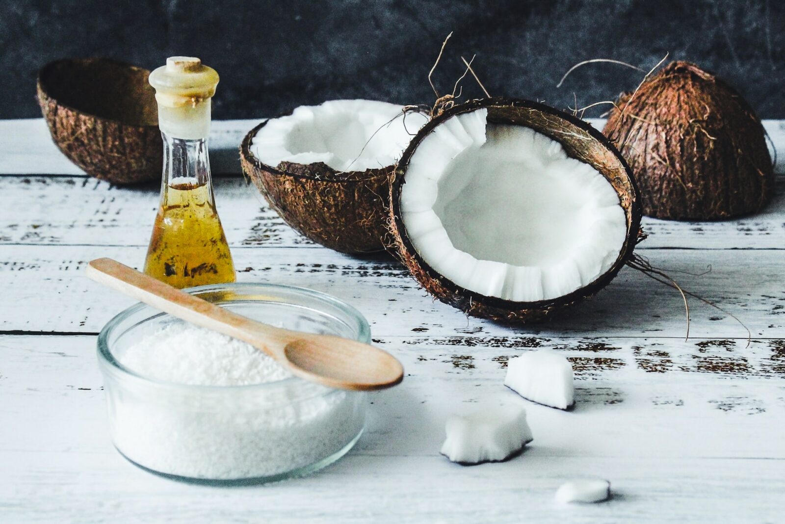 L’huile de coco : des conseils pour profiter de ses bienfaits tout en respectant notre corps