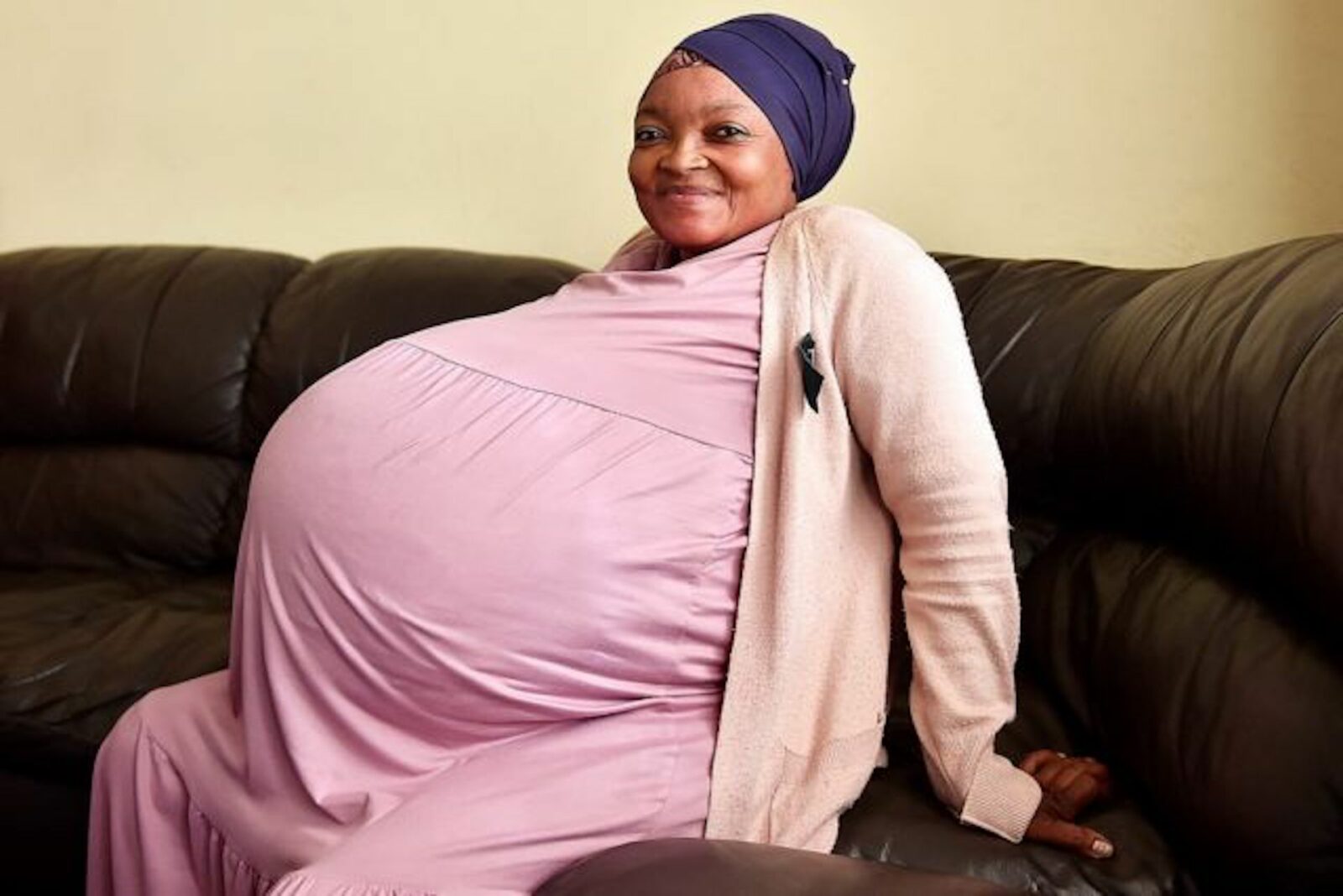 Une sud-africaine donne naissance à dix bébés, une première mondiale