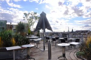 Les cinq meilleurs rooftops parisiens pour boire un verre cet été Ô Magazine