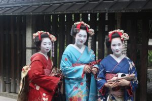 Tuto maquillage geisha : devenir une œuvre d’art