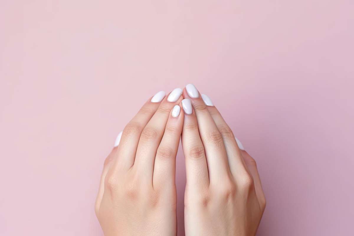 Taches blanches sur les ongles : révélateurs de votre santé