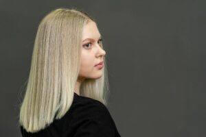 décoloration cheveux femme coiffure