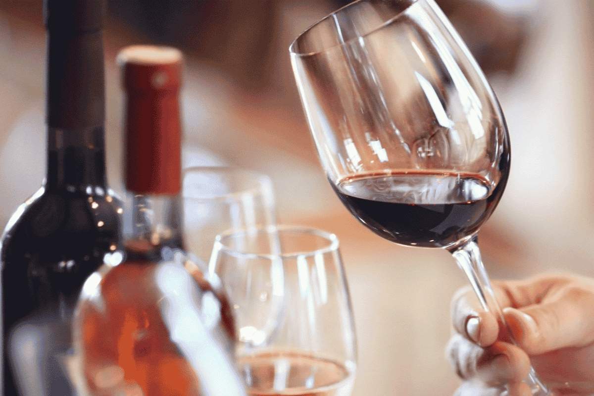 Verre de vins de Ramatuelle omagazinefr