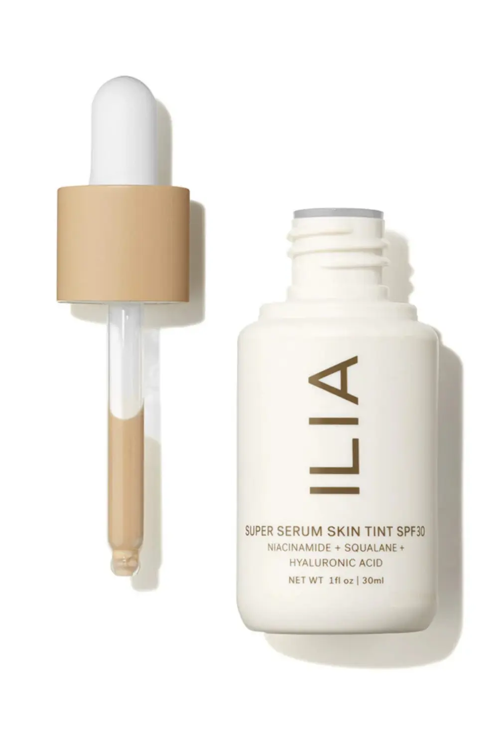 Maquillage après 40 ans : ces trois textures remplacent votre fond de teint mat 2 Ilia Super Serum Skin Tint SPF 30, fond de teint léger sérum à la niacinamide et acide hyaluronique pour peau mature